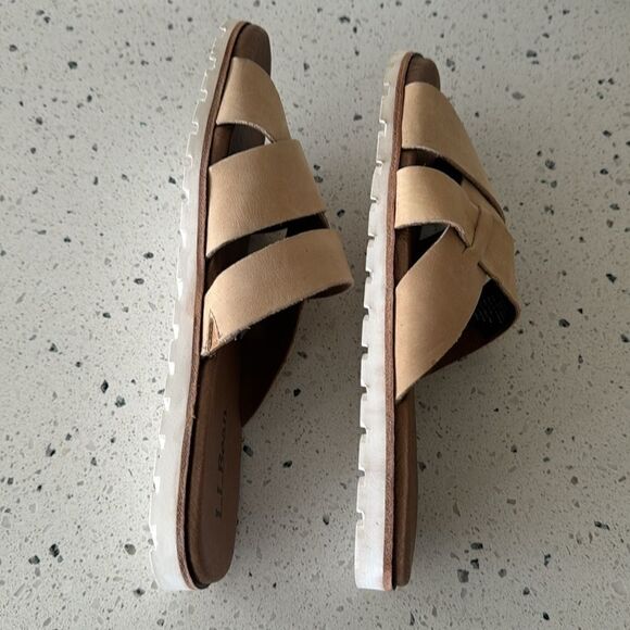 L.L. Bean Women's Natural Tan Leather Straps Slides Casual Sandals Size 9 NWOT - Picture 9 of 12